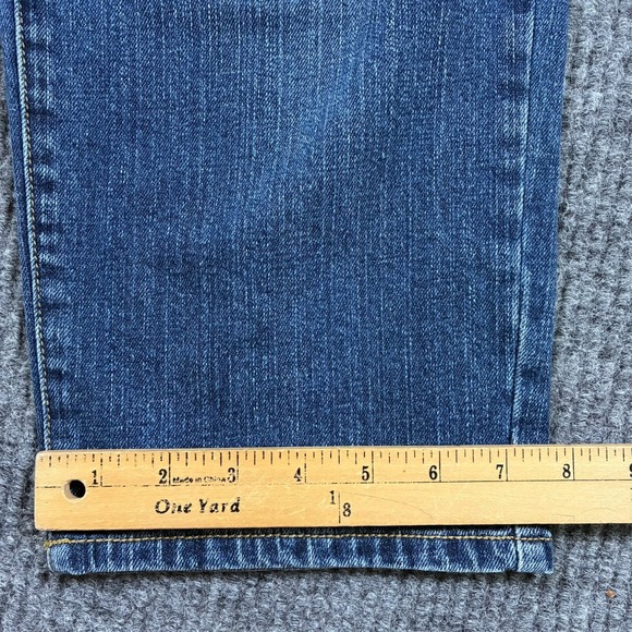 Calvin Klein Jeans Womens Capri Size 10 Blue Denim Cotton Stretch Mid Rise - Picture 8 of 9